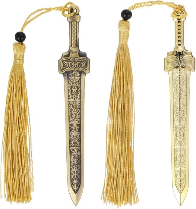 2PCS Metal Sword Shaped Bookmarks, Sword Bookmark with Tassels Metal Book Mark, Vintage Style Bookmarks for Men Women Crafting Book Lovers(Sword Style)
